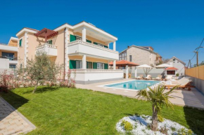 Villa Rosa Ventorum with private pool near Split